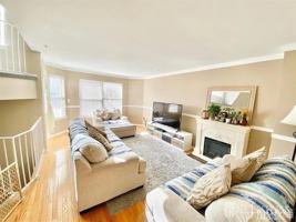 featured image of 790 Harbortown Blvd