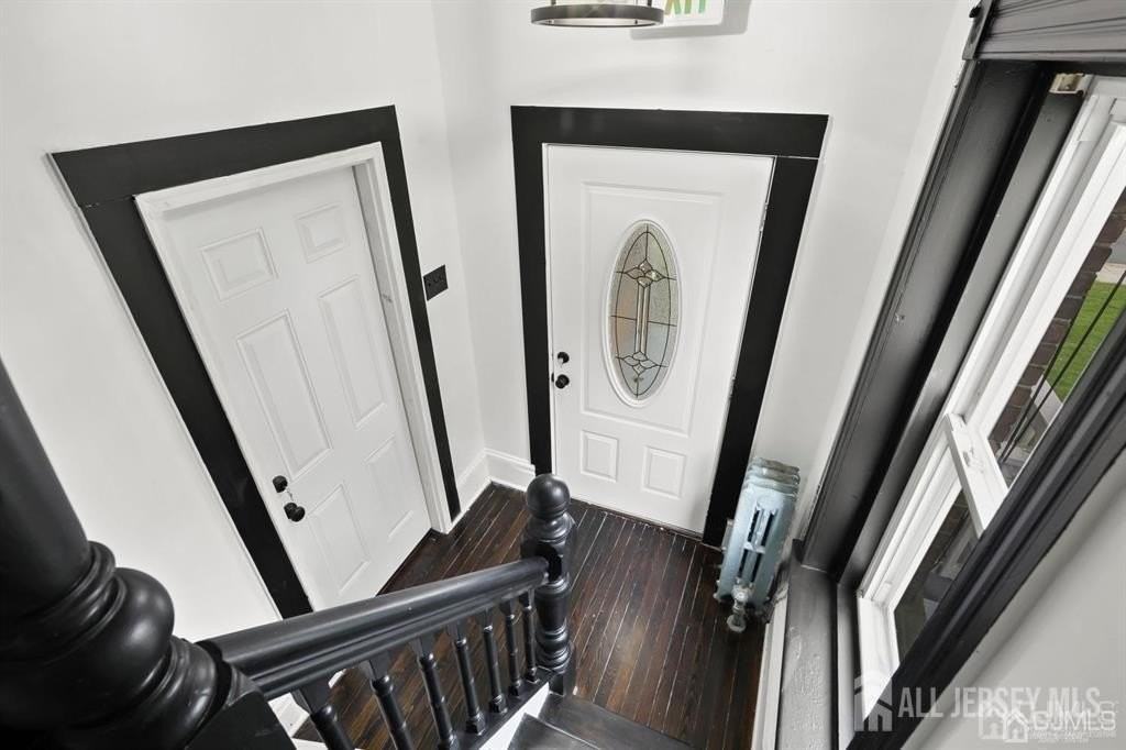 416 Main St - Photo 3 of 14