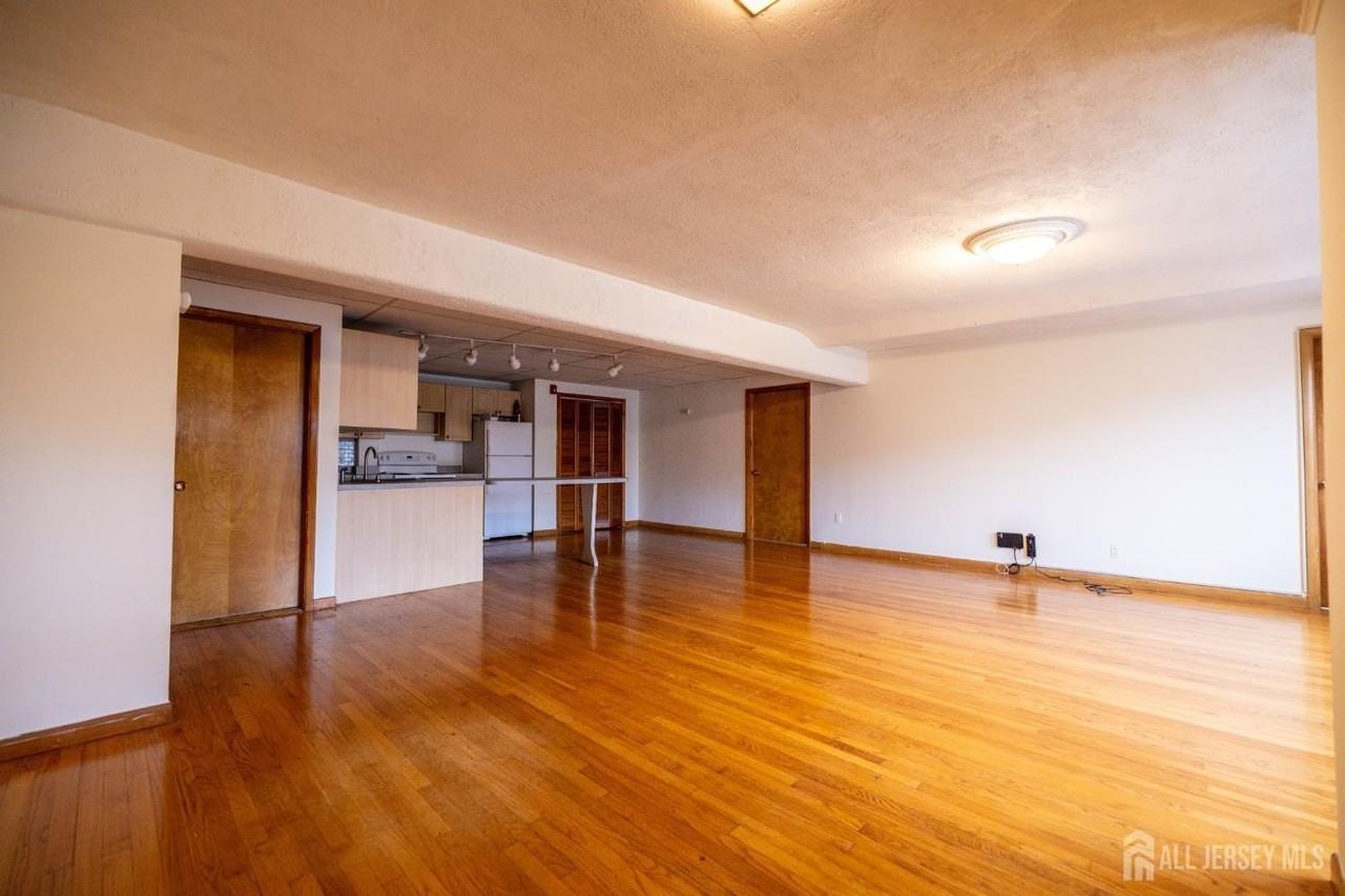 353 Springfield Ave - Photo 4 of 14