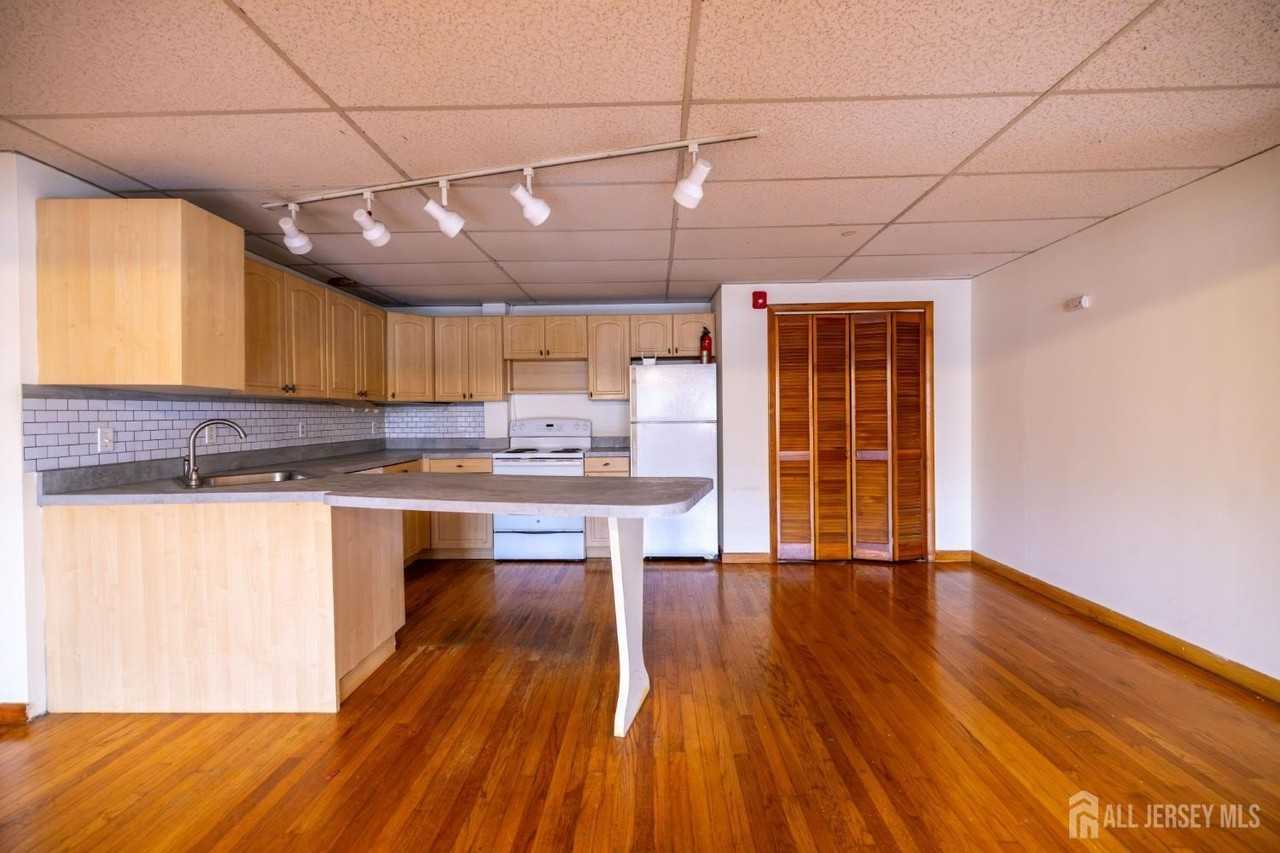 353 Springfield Ave - Photo 7 of 14