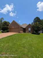 featured image of 101 Sara Fox Dr