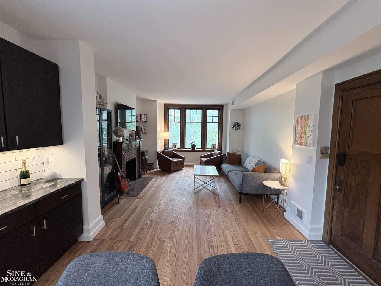 659 W Canfield St #5 - Photo 2 of 33