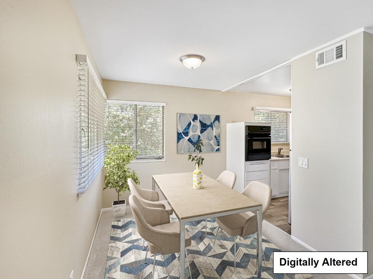 317 Poe St - Photo 6 of 19