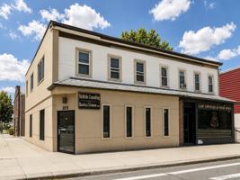 featured image of 215 Willis Ave #2ndFL