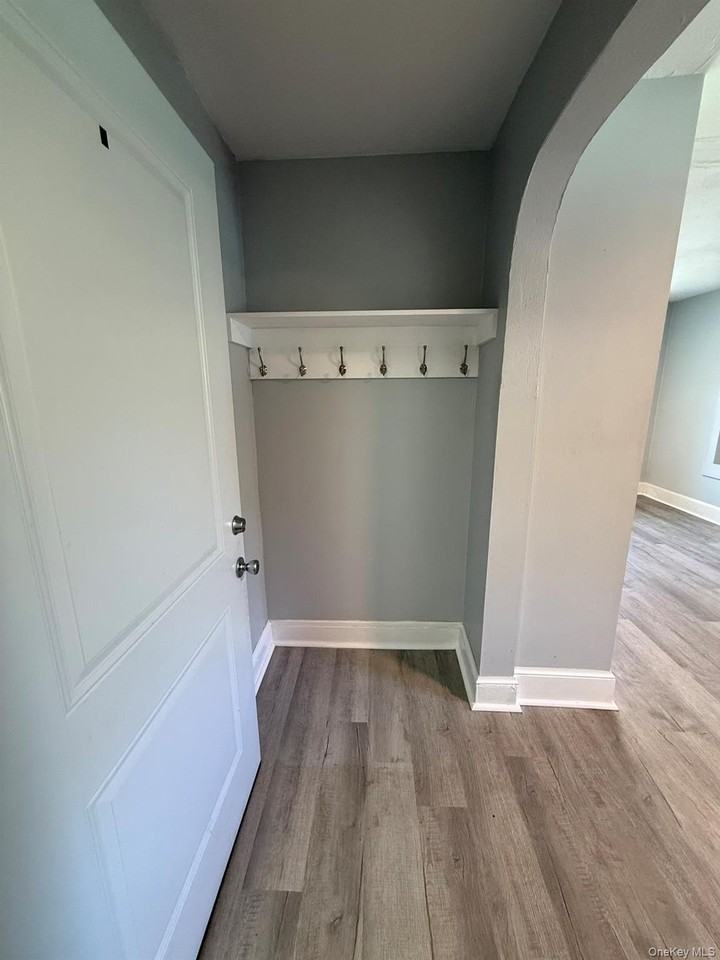 610 Tower Ave - Photo 2 of 22