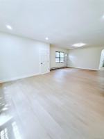 featured image of 435 E 5th St #1