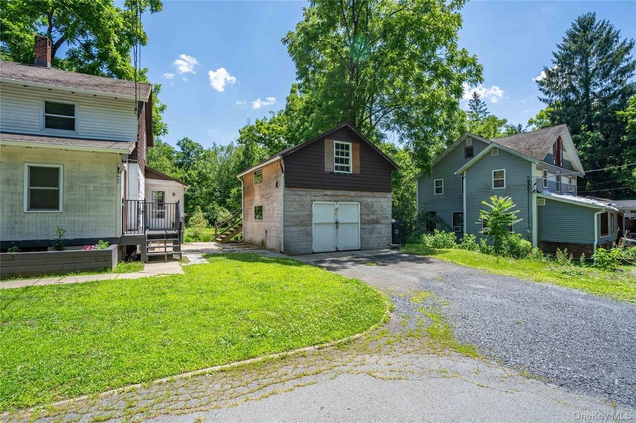 22 Lime Kiln Rd - Photo 4 of 24