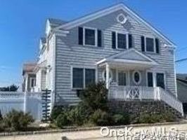 featured image of 707 W Olive St