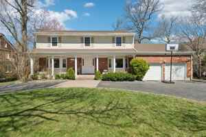 featured image of 61 Arleigh Rd
