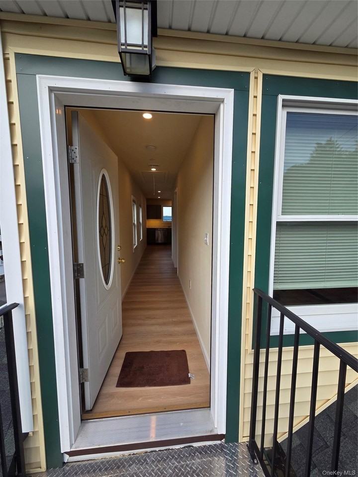 210 Main St #3 - Photo 6 of 15