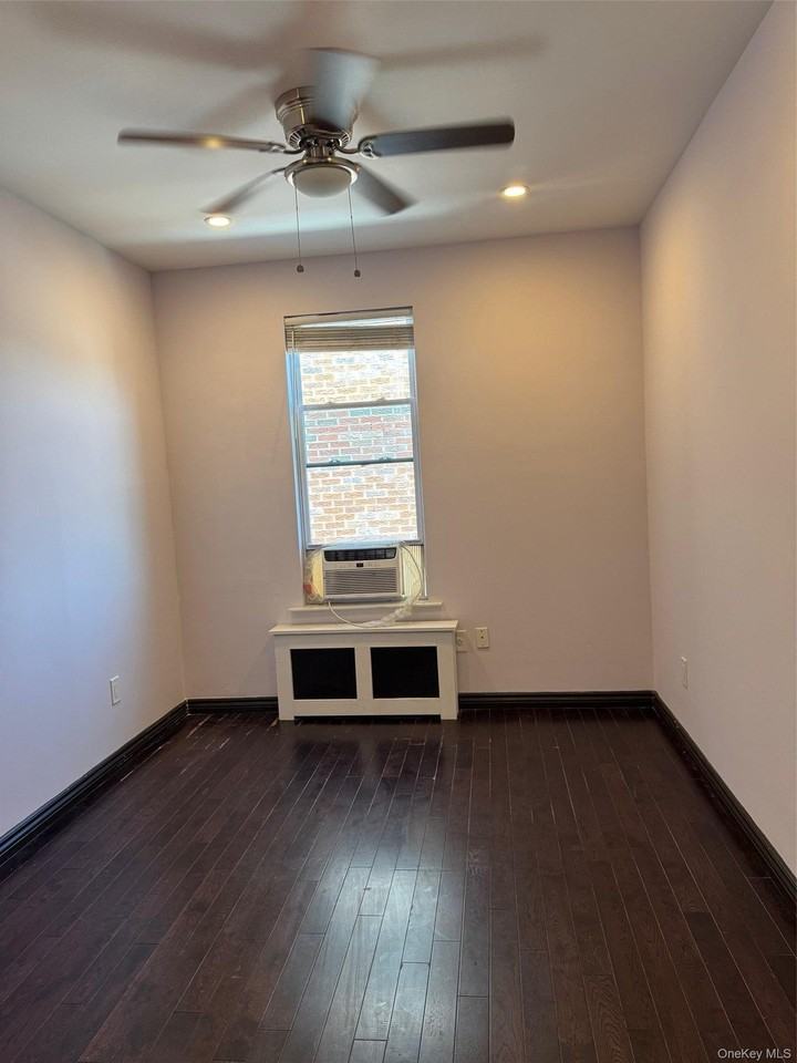 7305 Metropolitan Ave - Photo 5 of 18
