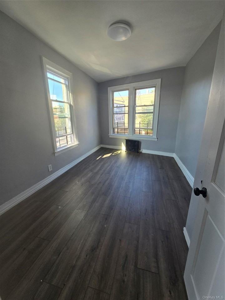 116-19 Supthin Boulevard #2 - Photo 7 of 9