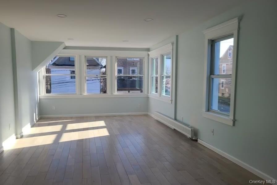 75 Saint Johns Pl - Photo 2 of 6