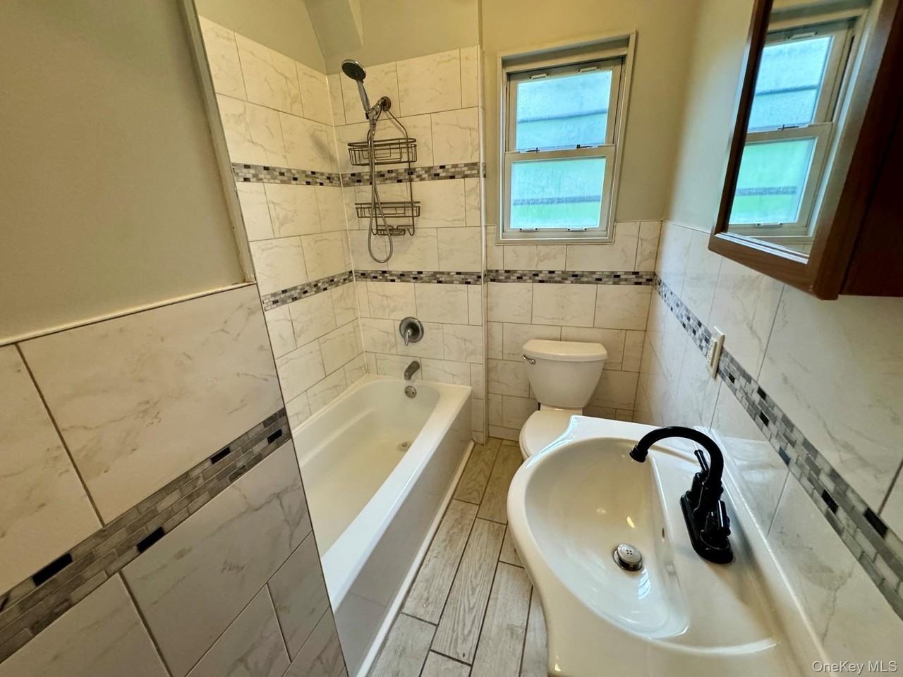 121 Lyon Pl - Photo 7 of 14