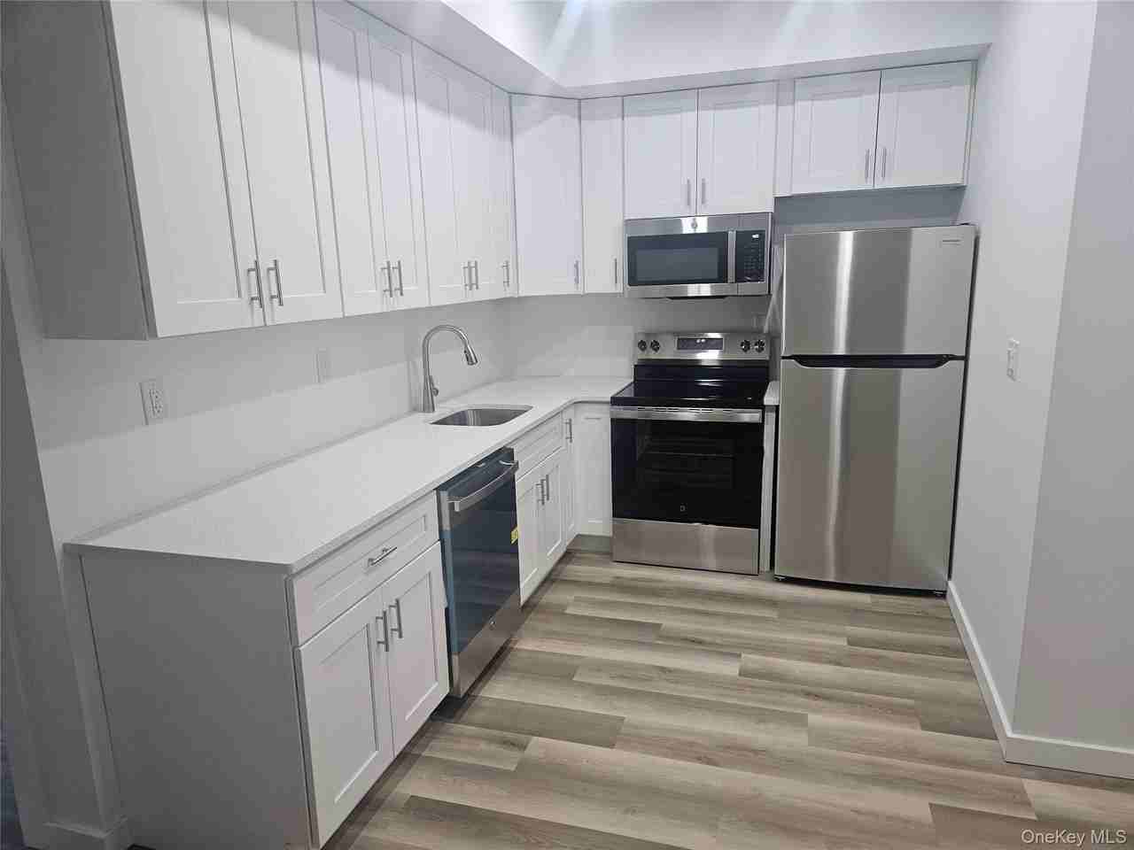 842 Liberty Ave #1B - Photo 3 of 7