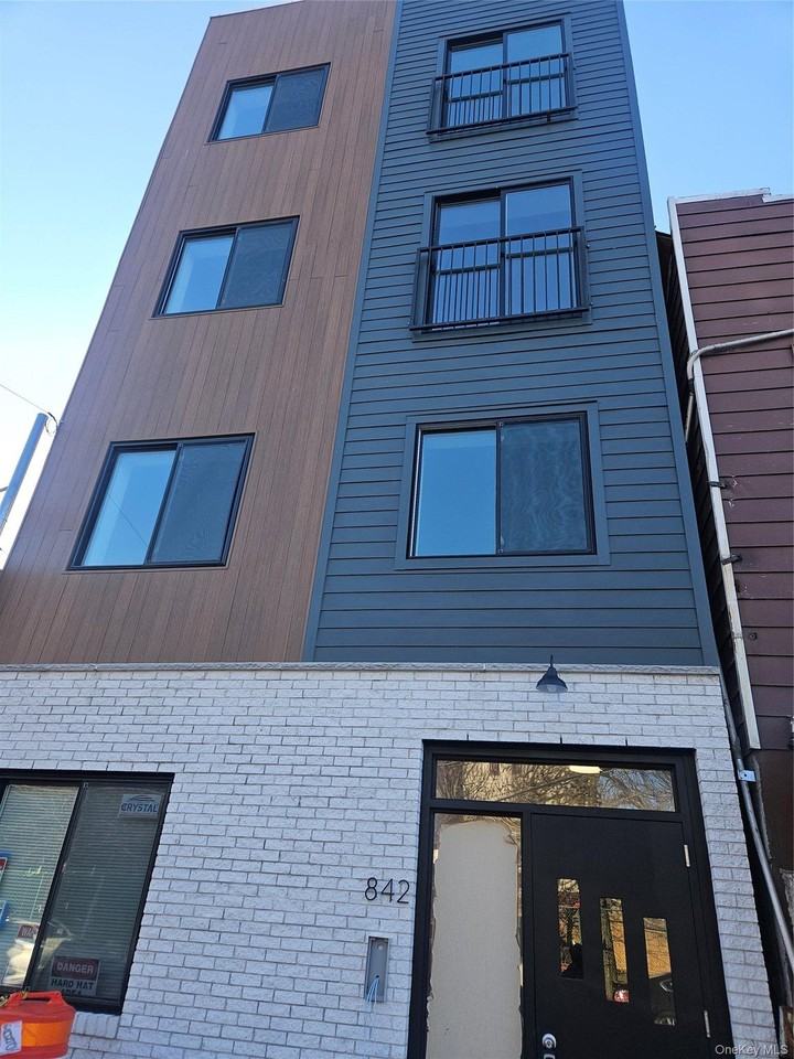 842 Liberty Ave #1B - Photo 7 of 7
