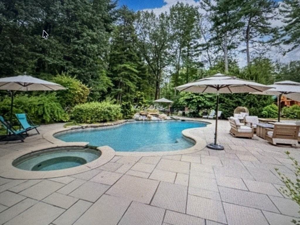 40 Grandview Rd - Photo 2 of 42