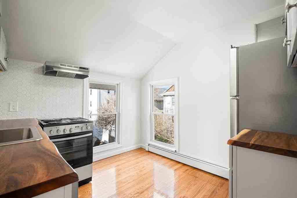 19 Berkley Rd #2 - Photo 5 of 20