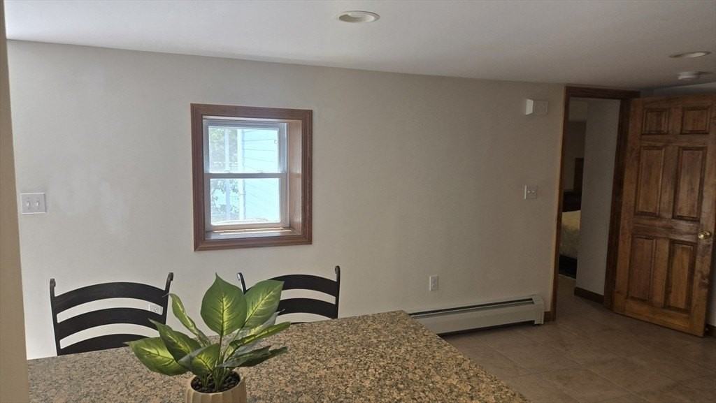 113 Oak Ridge Dr #B - Photo 3 of 19