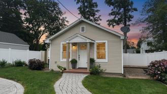 919 Ellison Ave - Photo 1 of 1