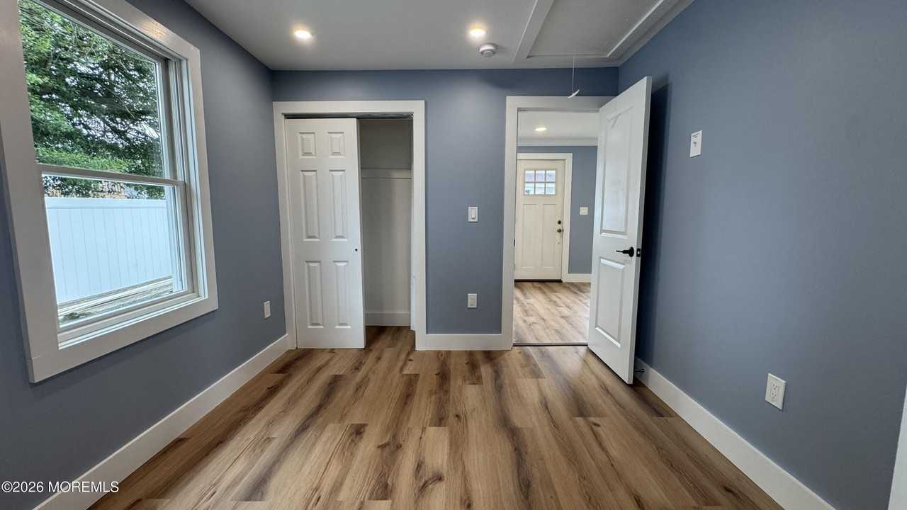 919 Ellison Ave - Photo 6 of 10