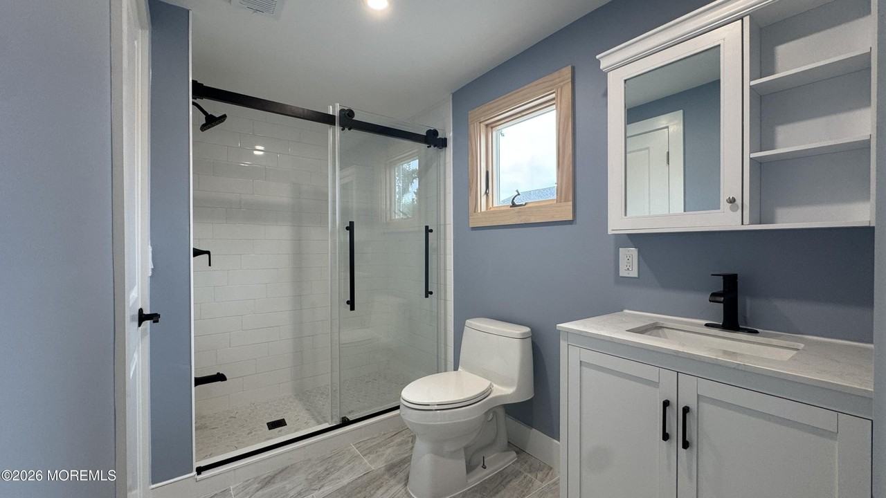 919 Ellison Ave - Photo 7 of 10