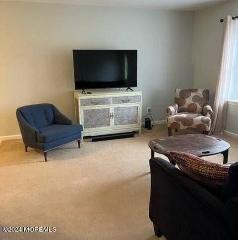 508 Asbury Ave - Photo 6 of 10