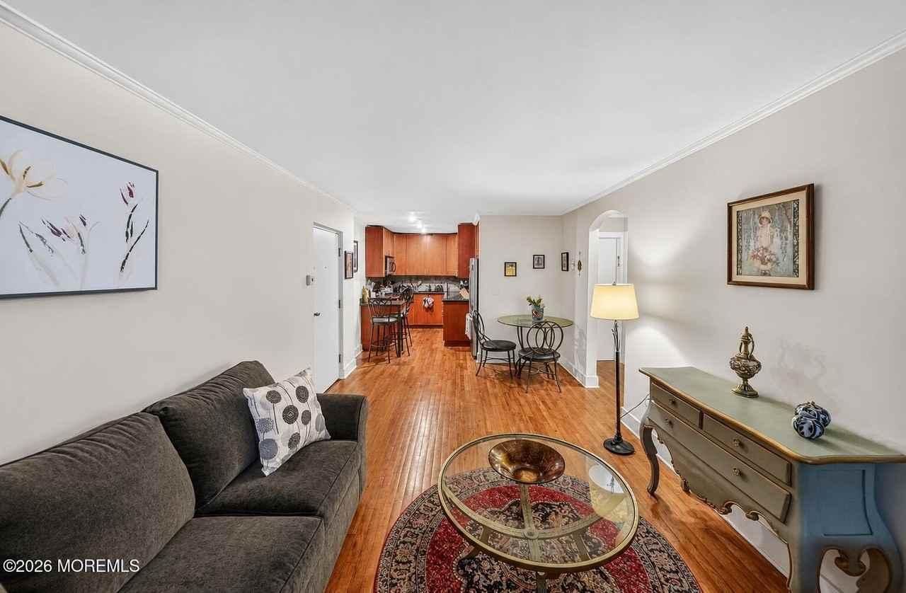301 6th Ave #101 - Photo 4 of 14