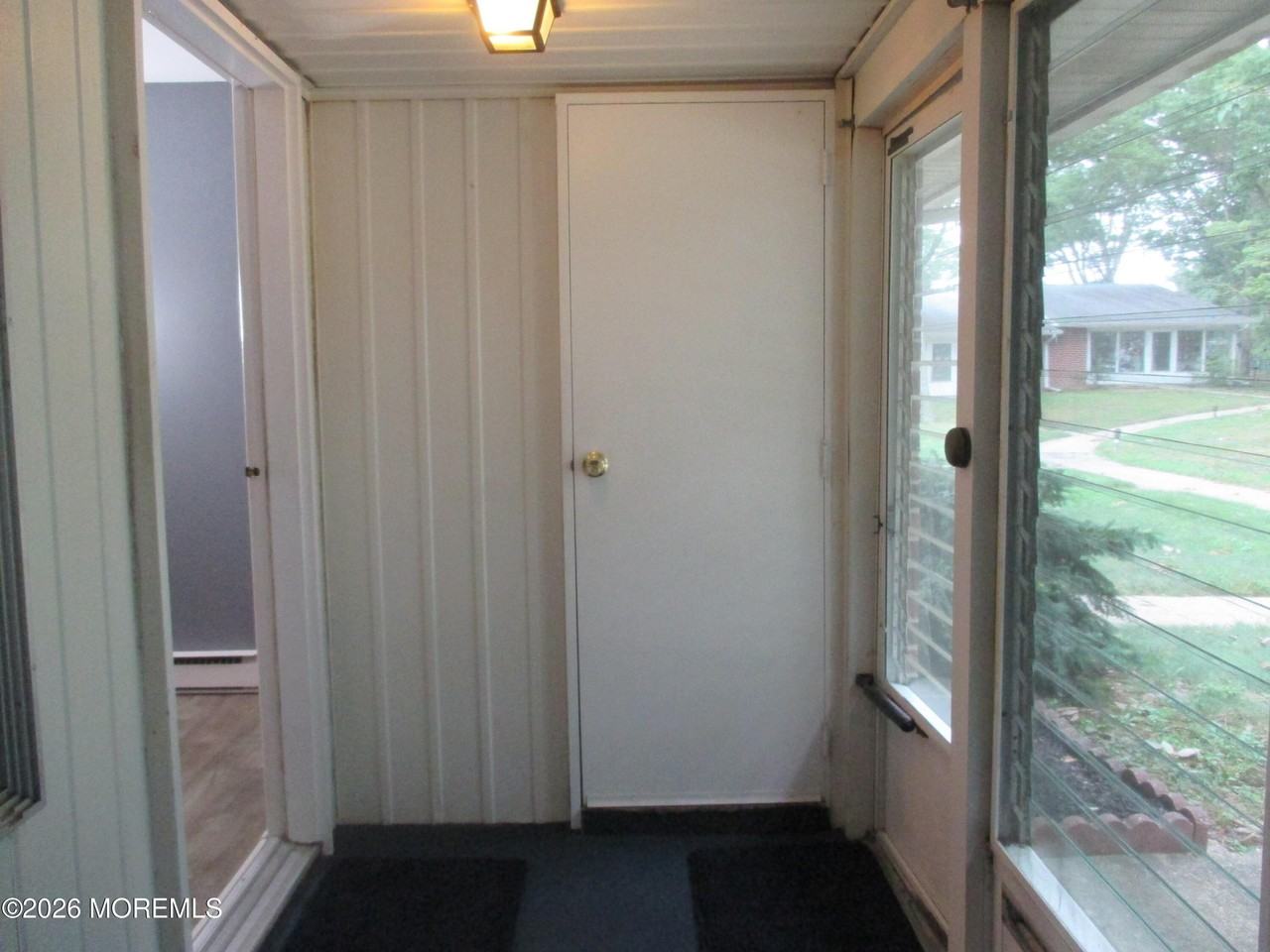 841B Inverness Ct - Photo 5 of 25
