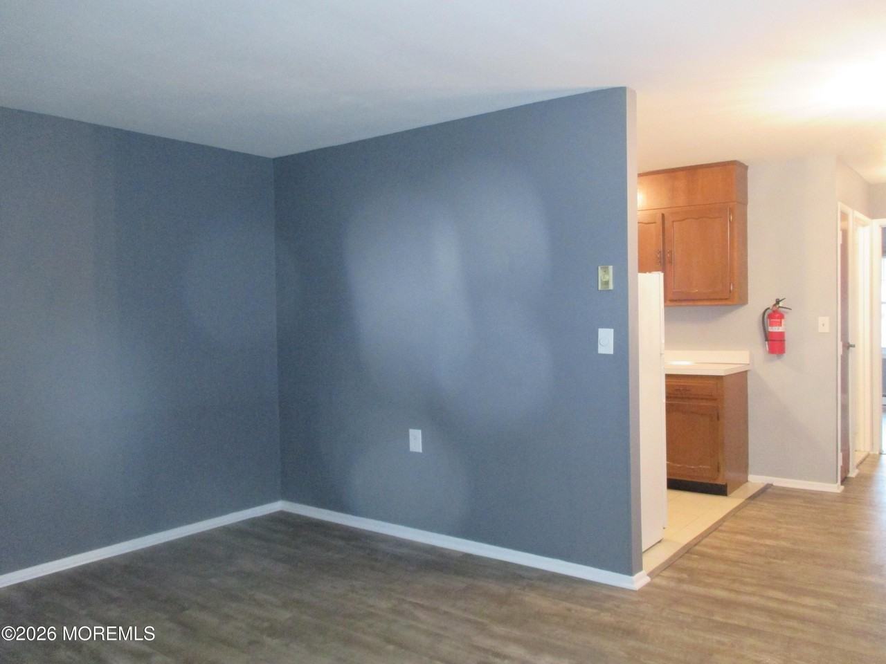 841B Inverness Ct - Photo 7 of 25