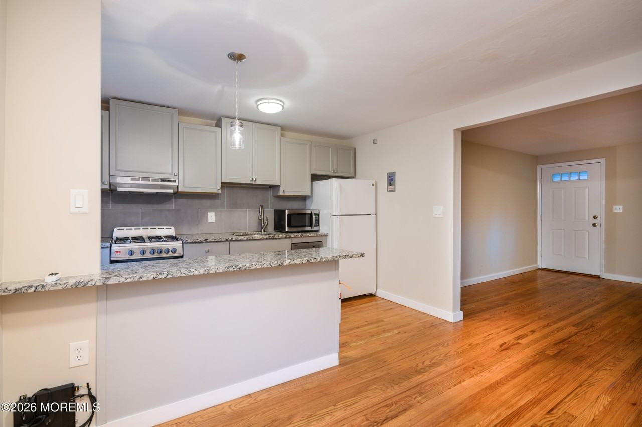 66 Manor Dr #609 - Photo 6 of 21