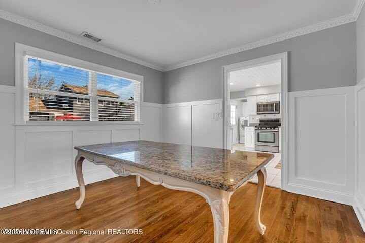 19 Bradley Ave - Photo 7 of 35