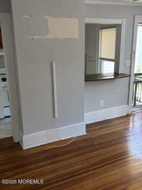 111 Embury Ave #REAR - Photo 4 of 12