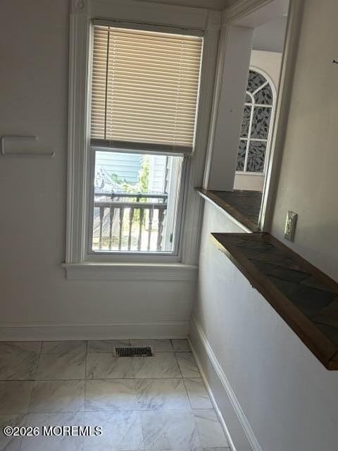 111 Embury Ave #REAR - Photo 7 of 12