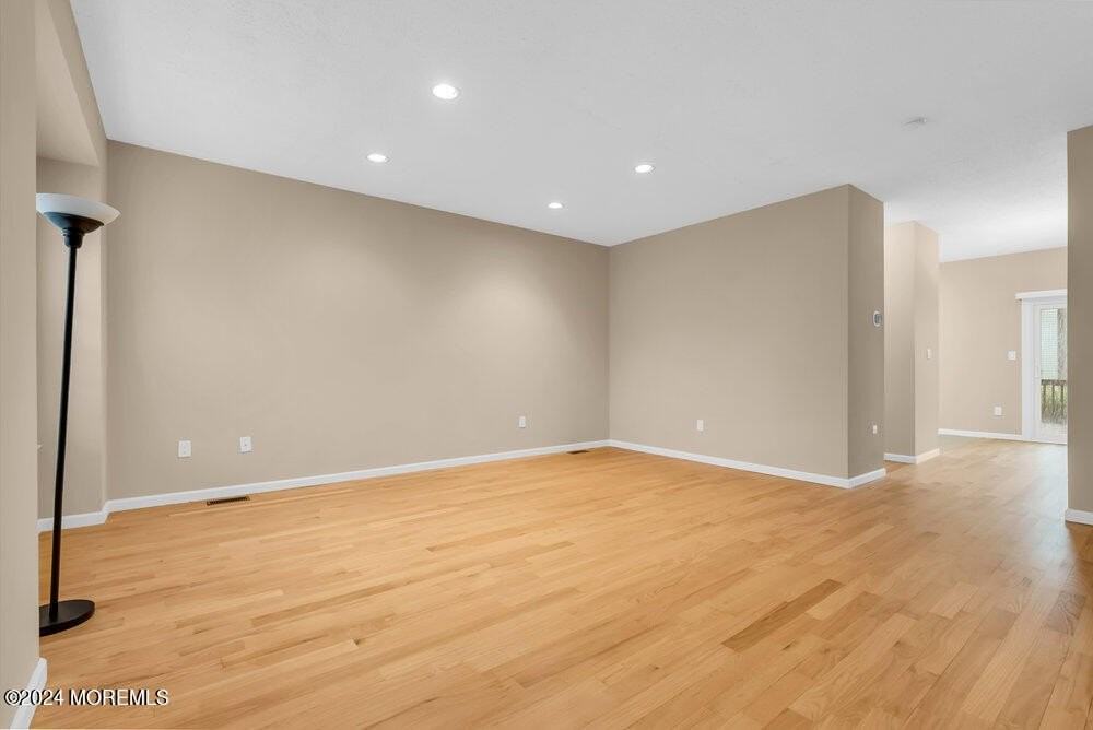 87 Richmond Ct S #93 - Photo 2 of 29