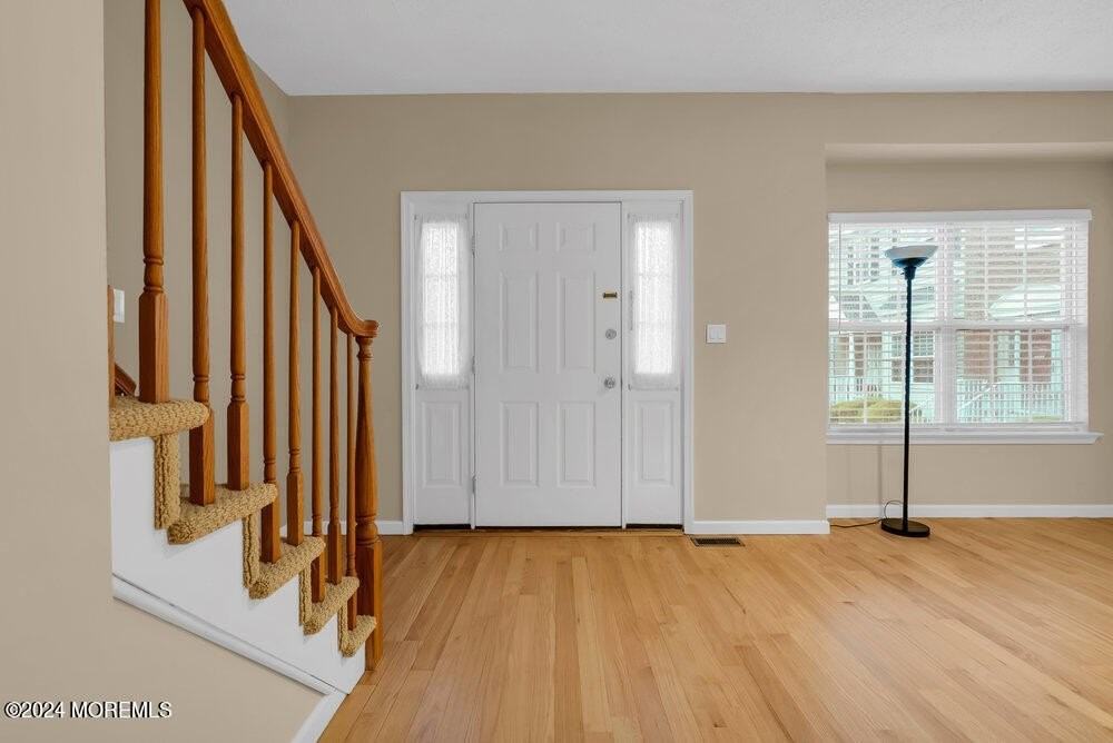 87 Richmond Ct S #93 - Photo 3 of 29