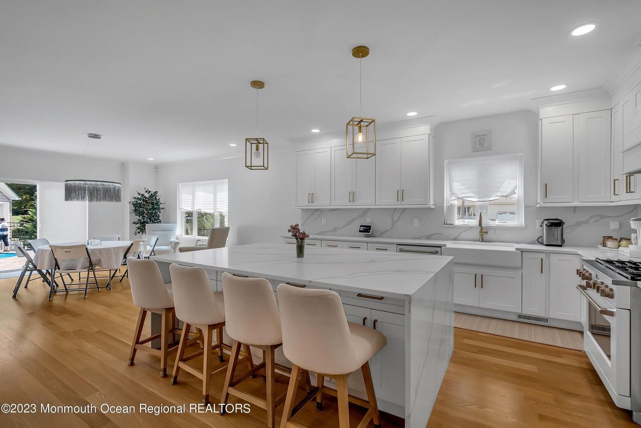 96 Wall St - Photo 5 of 35