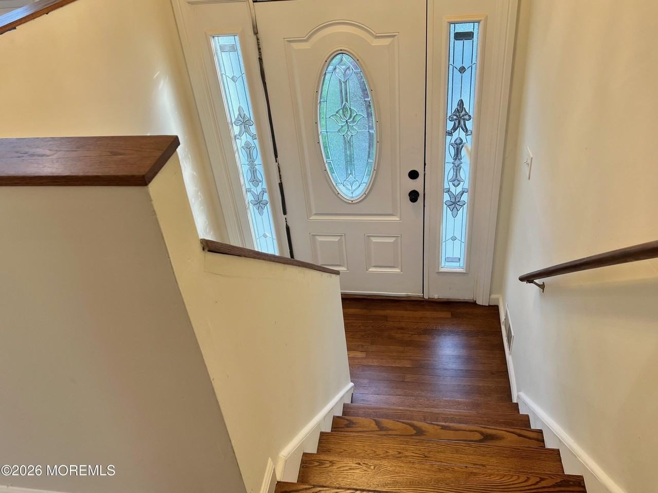 12 White Dr - Photo 2 of 21
