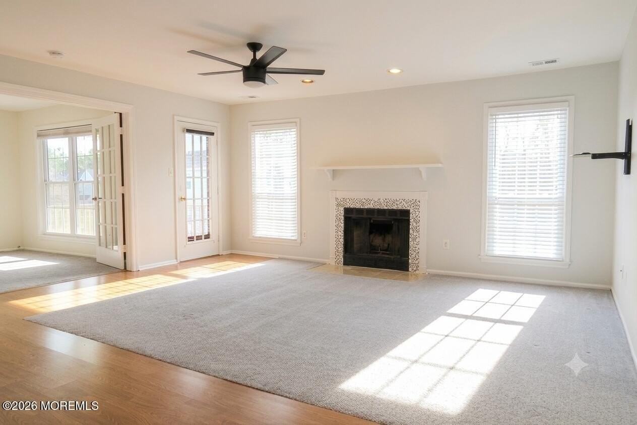 349 Yorkshire Pl - Photo 4 of 22