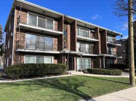featured image of 8739 S Roberts Rd #2