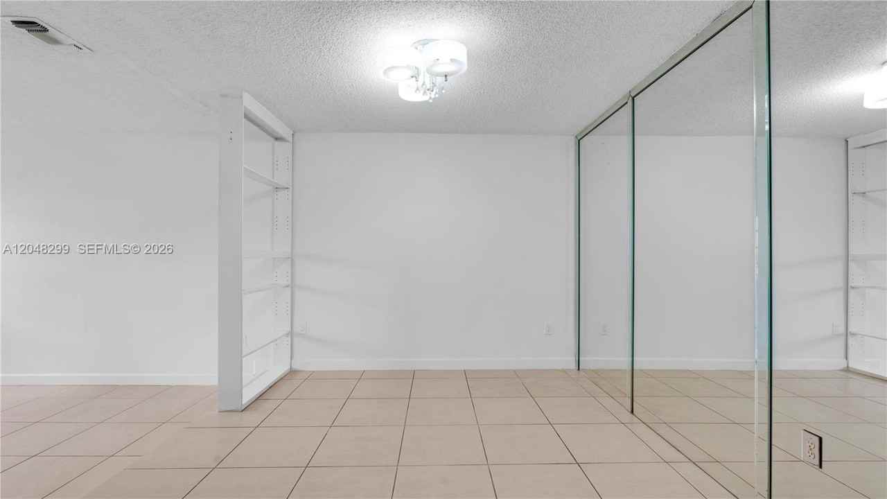 17908 Nw 68th Ave - Photo 5 of 8