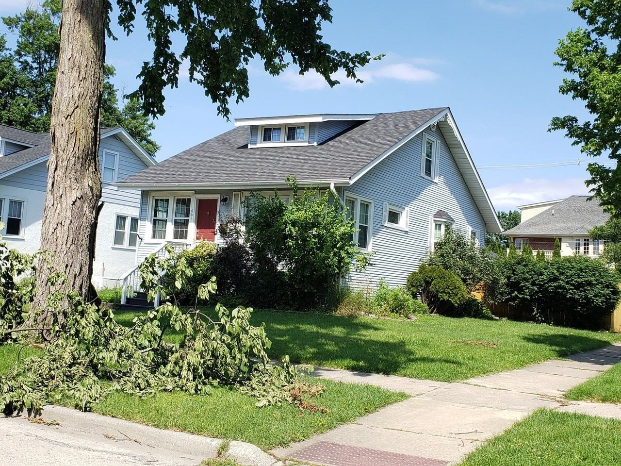 661 S Swain Ave - Photo 2 of 2