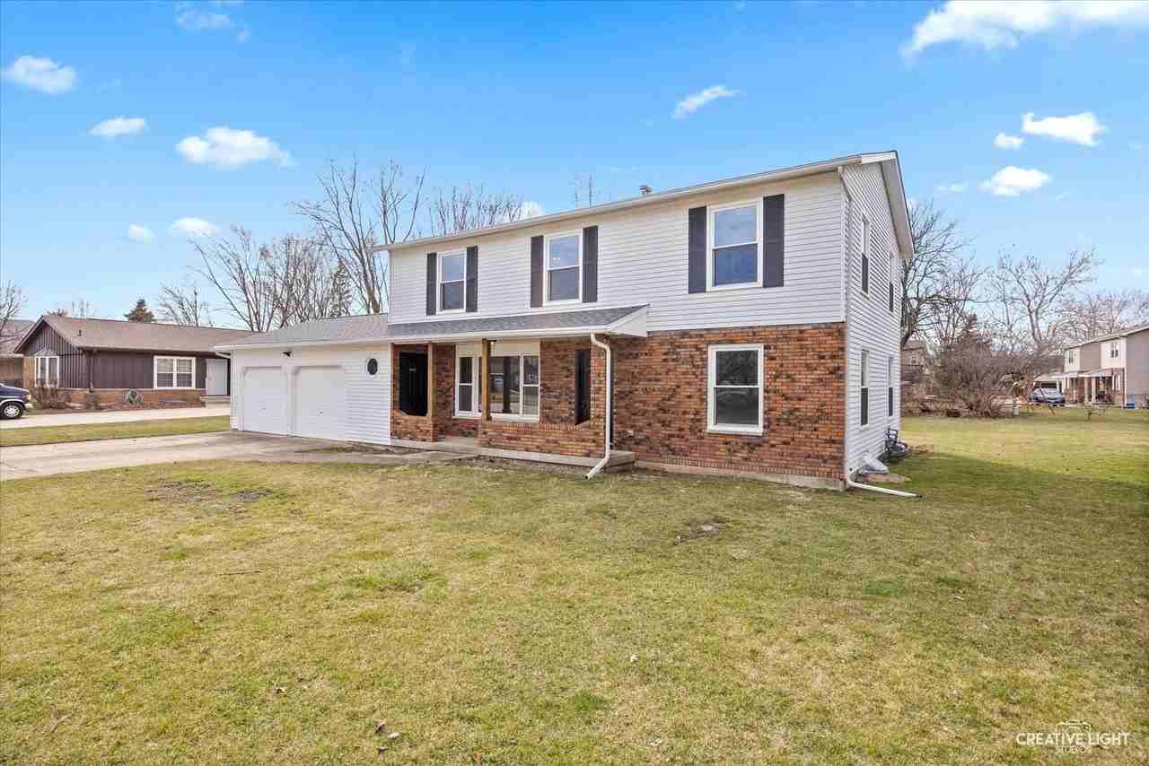 1643 Park Ave - Photo 2 of 17