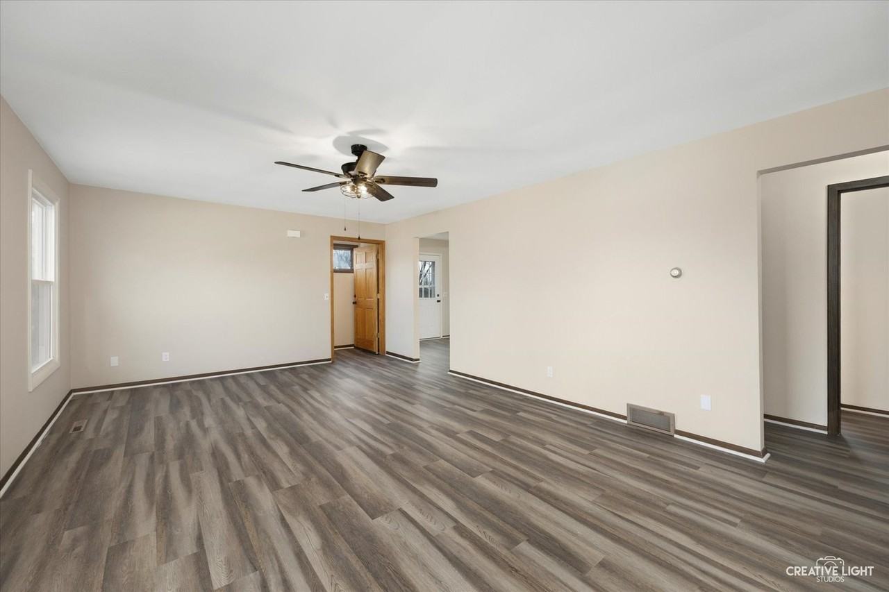 1643 Park Ave - Photo 7 of 17