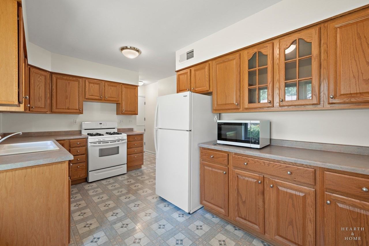 814 S Chestnut Ave - Photo 3 of 32