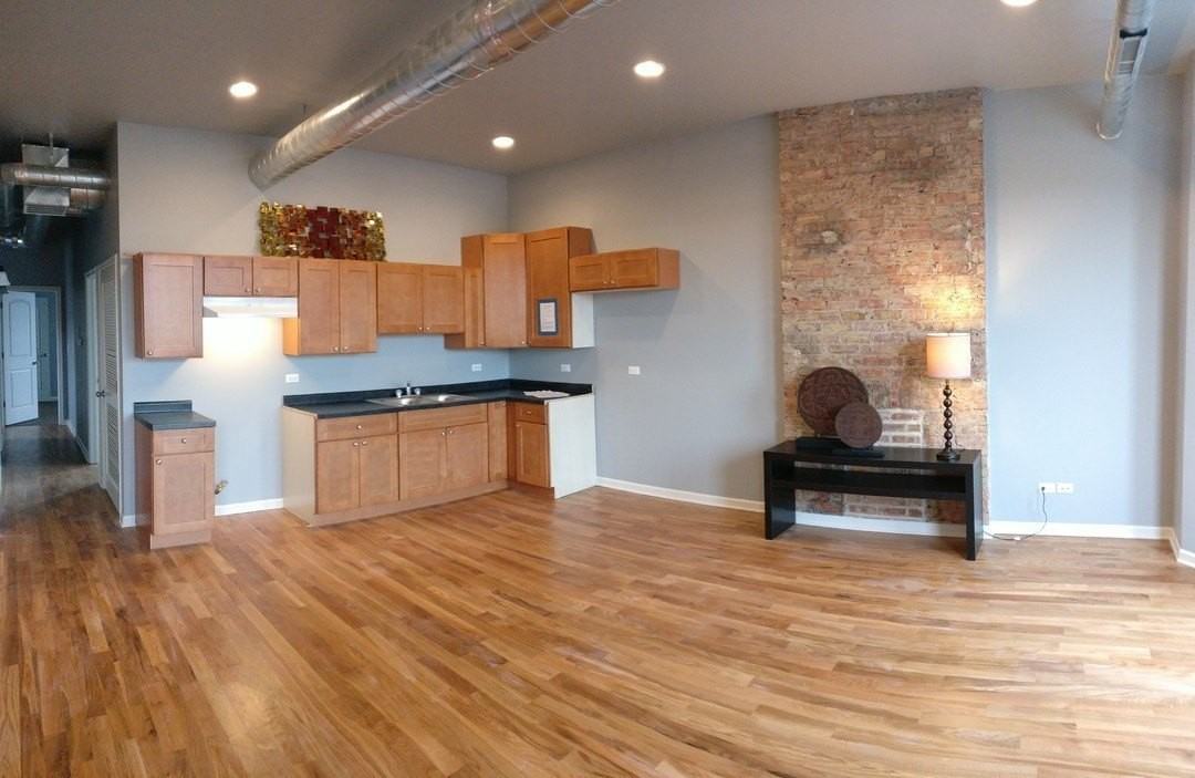 6342 S Ingleside Ave #1 - Photo 5 of 9