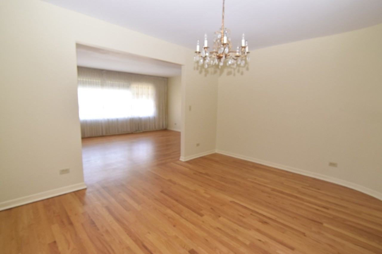 5025 Carol St #2 - Photo 5 of 18