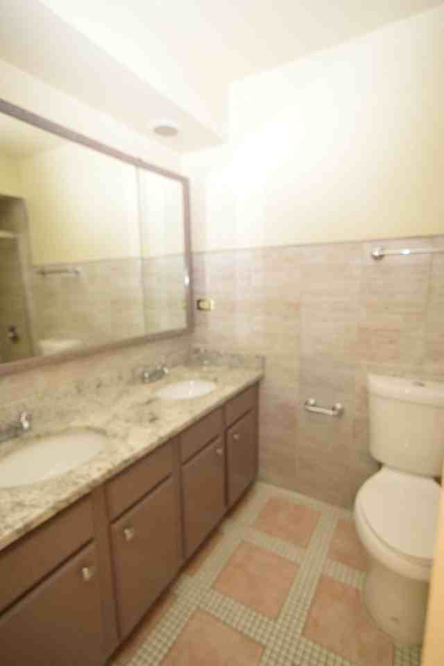 5025 Carol St #2 - Photo 7 of 18