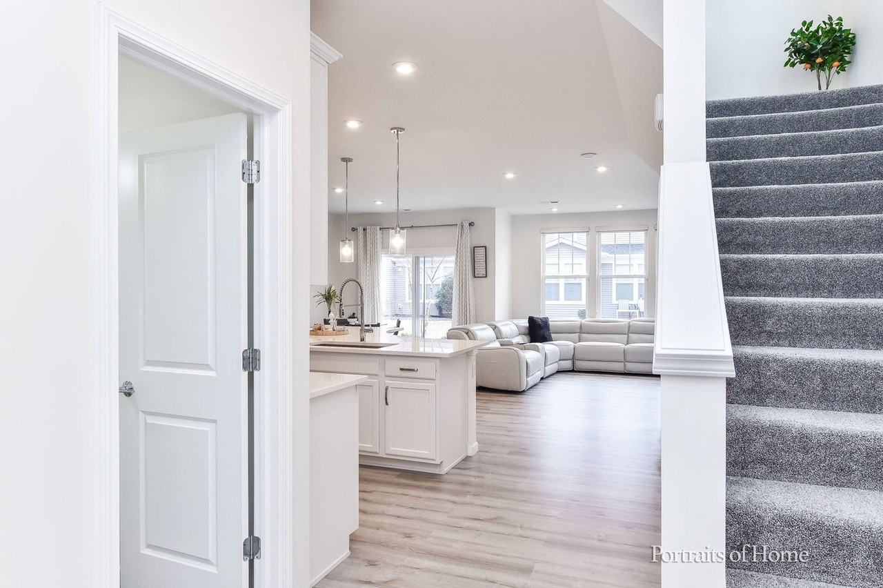 460 Watercress Dr - Photo 5 of 17