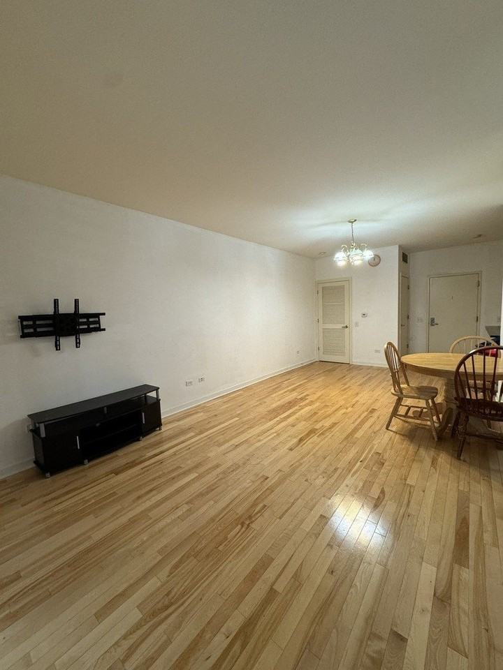 1155 W Roosevelt Rd #204 - Photo 3 of 13